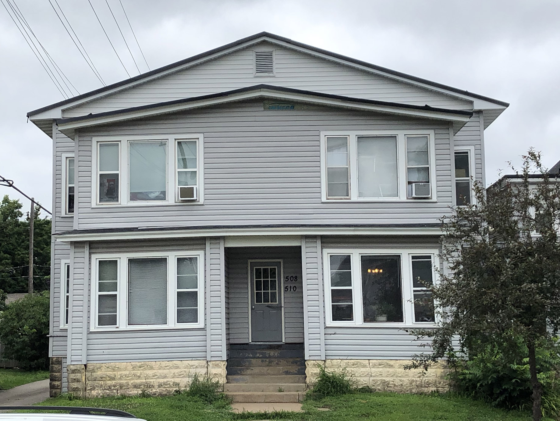 508 West Grand Ave, Eau Claire, Wisconsin 54703, 2 Bedrooms Bedrooms, ,1 BathroomBathrooms,Multi-Family,Apartment,508 West Grand Ave,1126
