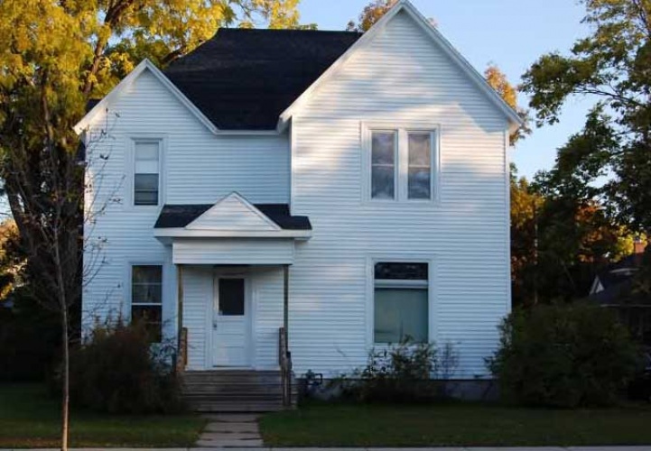 444 West Grand Ave, Eau Claire, Wisconsin 54703, 3 Bedrooms Bedrooms, ,1 BathroomBathrooms,Multi-Family,Apartment,444 West Grand Ave,1065