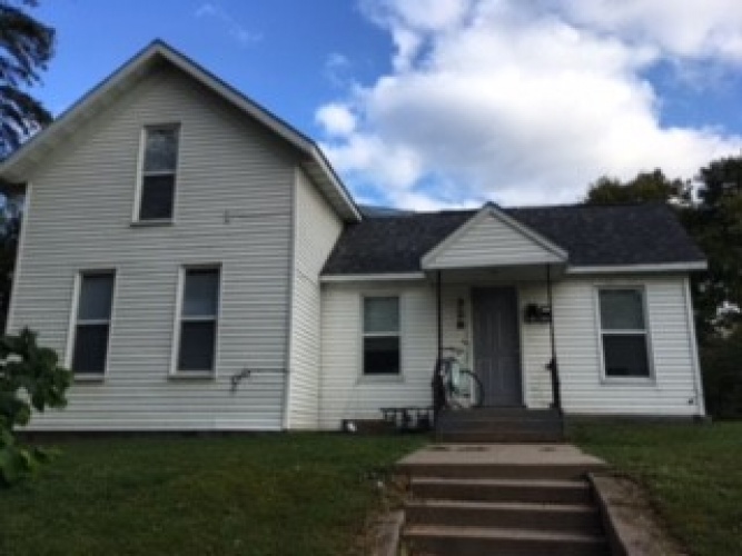 528 Hudson St, Eau Claire, Wisconsin 54703, 2 Bedrooms Bedrooms, ,2 BathroomsBathrooms,Multi-Family,Apartment,528 Hudson St ,1077